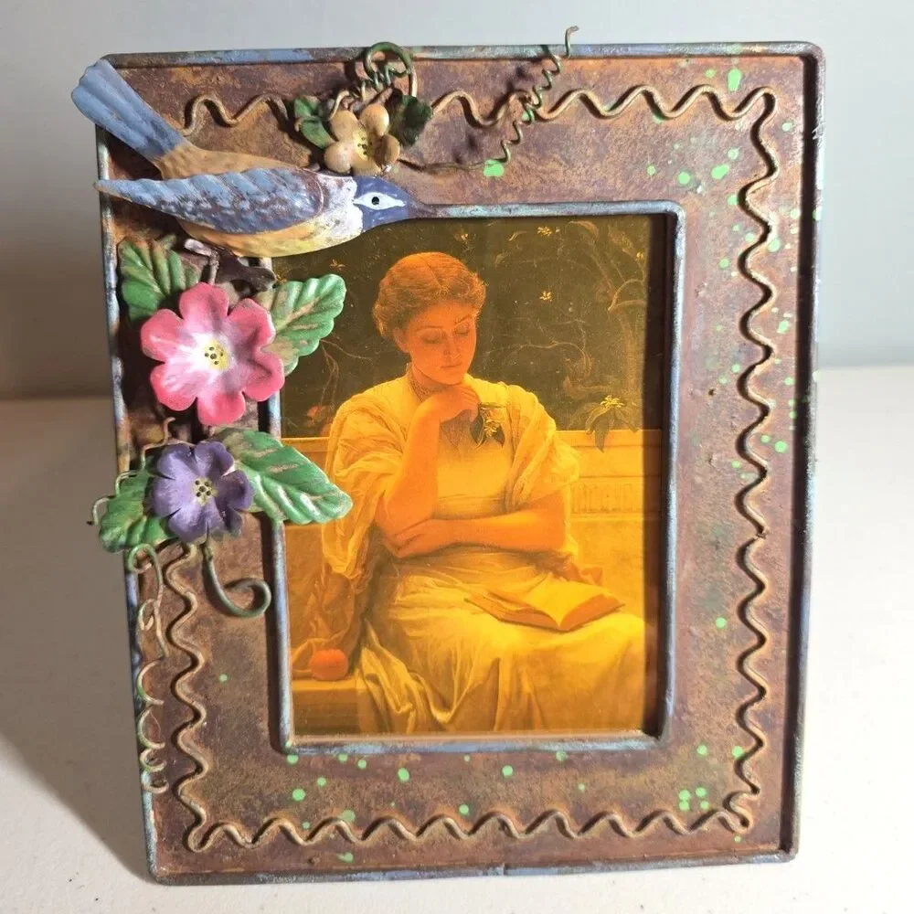 Vintage Metal Tin Tole Decorative 3D Picture Frame 5x7 Bird Flowers Ganz